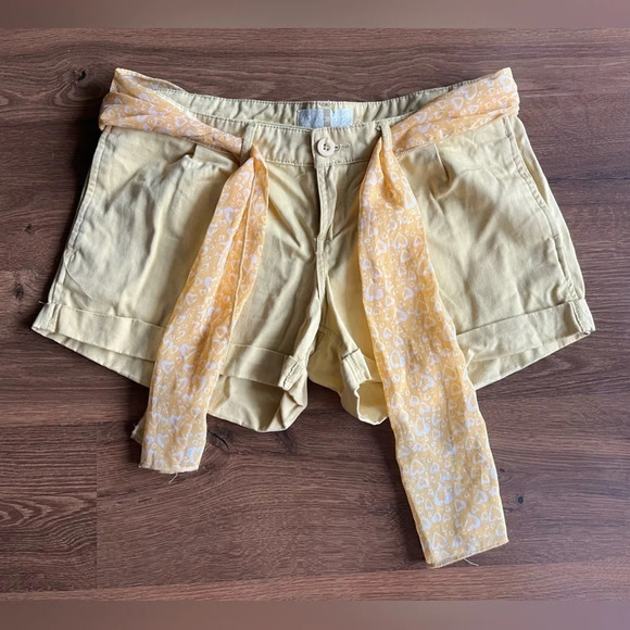 Vintage Stradivarius Yellow Shorts - Size 6 - Picture 1 of 4